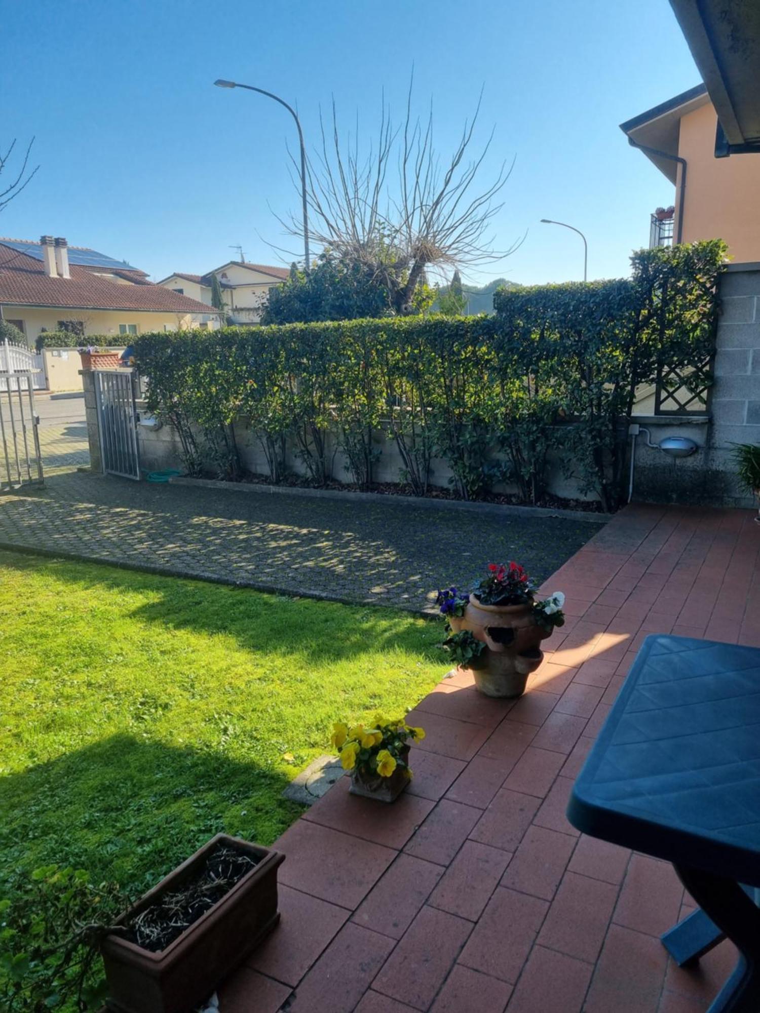 Bed And Breakfast Catherina Ponsacco Exterior foto