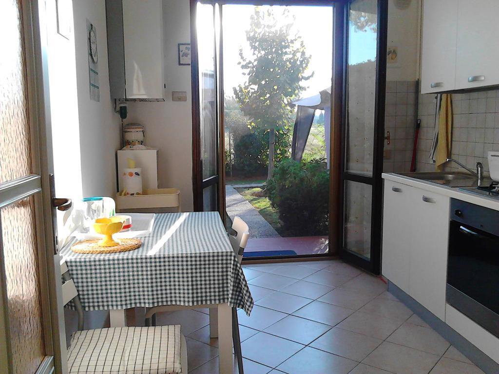 Bed And Breakfast Catherina Ponsacco Exterior foto